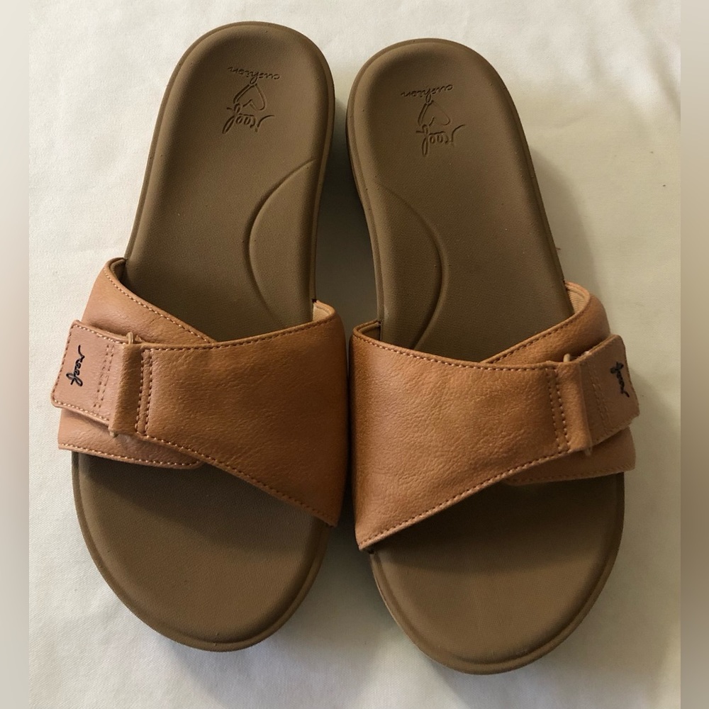 Women’s Reef Cushion Cloud Slide On Sandals 7 Light Brown